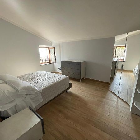 Charming 1-Bed Apartment In Montepulciano Stazione Buitenkant foto