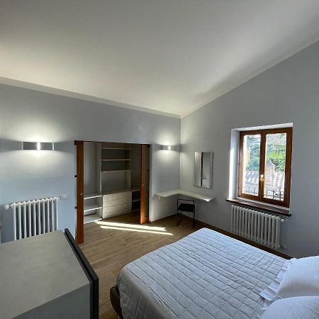 Charming 1-Bed Apartment In Montepulciano Stazione Buitenkant foto